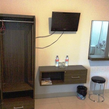 Hotel Diamond Makassar Luaran gambar