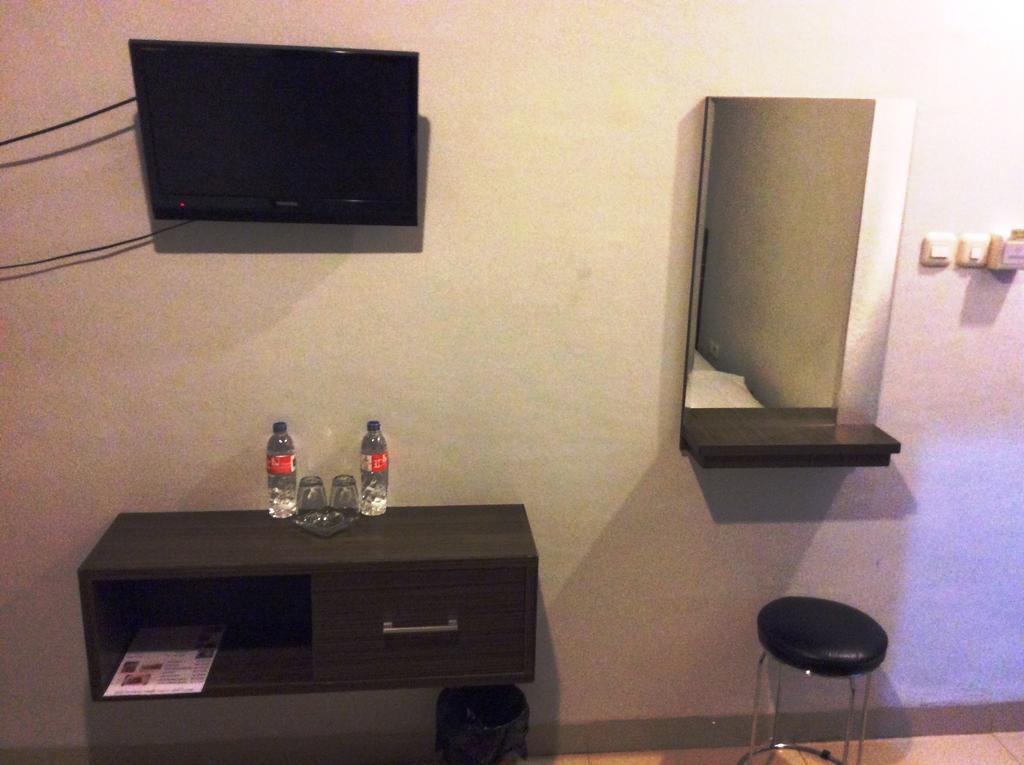 Hotel Diamond Makassar Bilik gambar